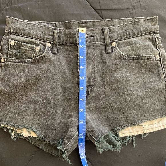 Vintage Levi’s 511 Black distressed jean shorts - Picture 13 of 14